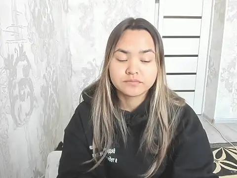 saika blush online show from November 30, 8:04 am