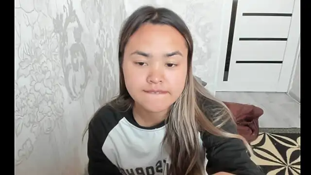 saika blush online show from November 3, 3:56 am