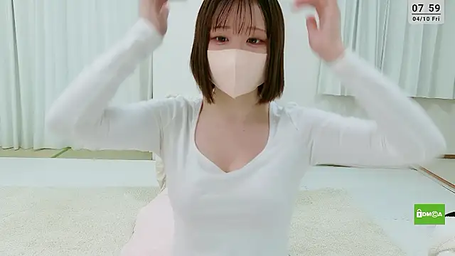 -nene-chan online show from April 9, 11:00 pm