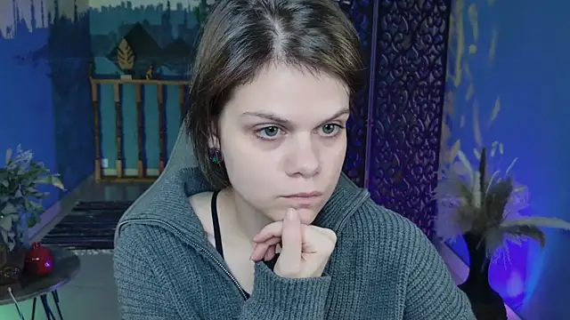 Snapshot of EllieMurler chatting on October 5, 9:11 am EllieMurler online show from October 5, 9:11 am