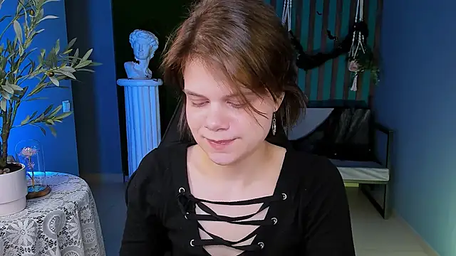 Snapshot of EllieMurler chatting on October 30, 9:07 am EllieMurler online show from October 30, 9:07 am