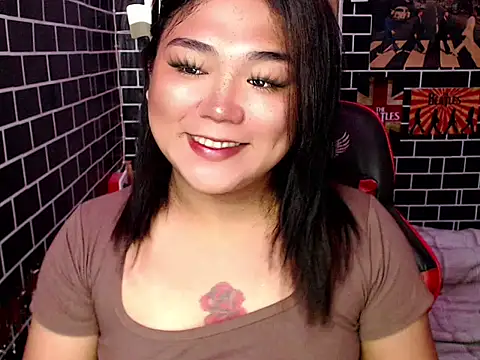 Snapshot of luluakovi_69 chatting on September 25, 9:26 am luluakovi 69 online show from September 25, 9:26 am