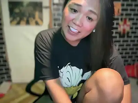 luluakovi 69 online show from March 29, 6:42 pm