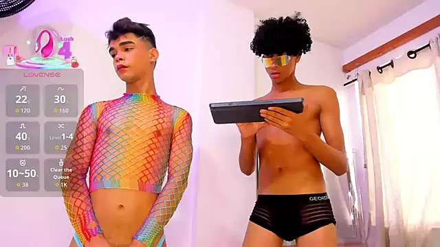 Snapshot of Violet_Dream2 chatting on November 9, 5:28 pm Violet Dream2 online show from November 9, 5:28 pm