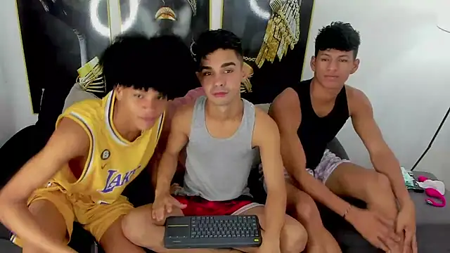 Snapshot of Violet_Dream2 chatting on December 3, 4:28 pm Violet Dream2 online show from December 3, 4:28 pm