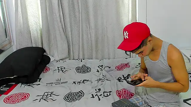 Snapshot of Violet_Dream2 chatting on November 16, 5:06 pm Violet Dream2 online show from November 16, 5:06 pm