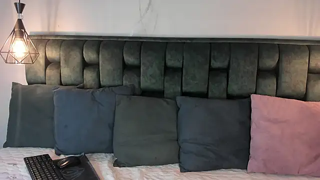 Bellarohs online show from March 26, 7:45 pm