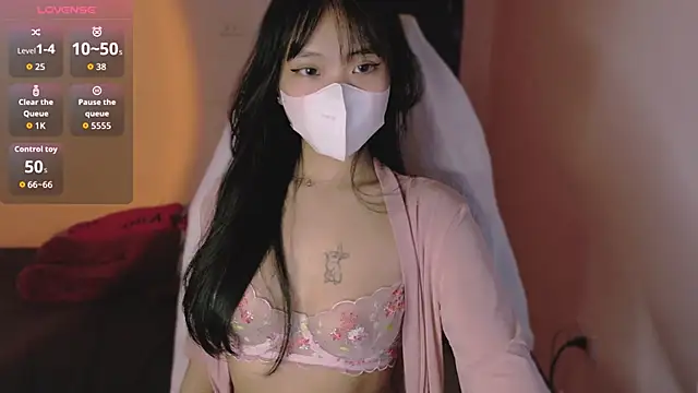 Phuong Bee online show from October 11, 1:23 pm