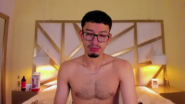 Jaxon Carter online show from April 19, 2:12 am