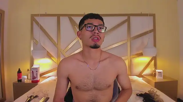 Jaxon Carter online show from April 6, 2:29 am