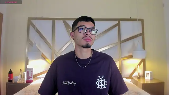 Jaxon Carter online show from April 8, 2:13 am