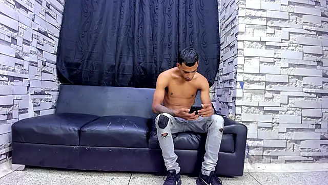 Crazy Cult Sex online show from November 27, 1:22 pm