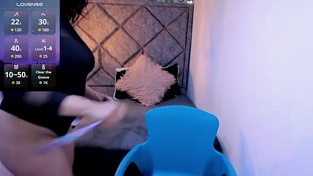 Kiara Cruz   online show from October 27, 8:10 pm