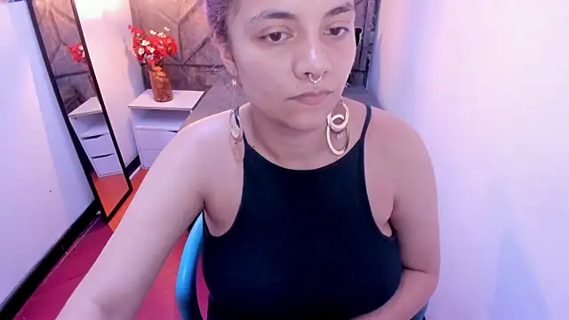 Kiara Cruz   online show from November 29, 8:31 pm