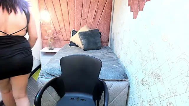 Kiara Cruz   online show from March 7, 8:47 pm