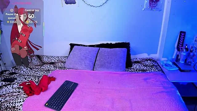 UchikyDoll online show from November 7, 10:35 pm