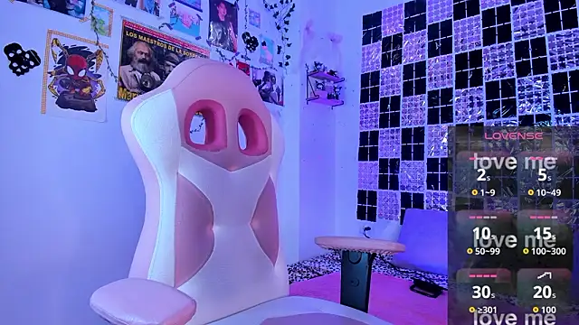 Snapshot of UchikyDoll chatting on February 4, 10:16 pm UchikyDoll online show from February 4, 10:16 pm