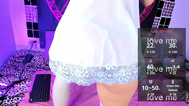 Snapshot of UchikyDoll chatting on January 14, 10:24 pm UchikyDoll online show from January 14, 10:24 pm