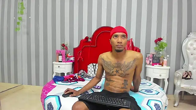 CaroyAndy online show from May 12, 12:33 pm