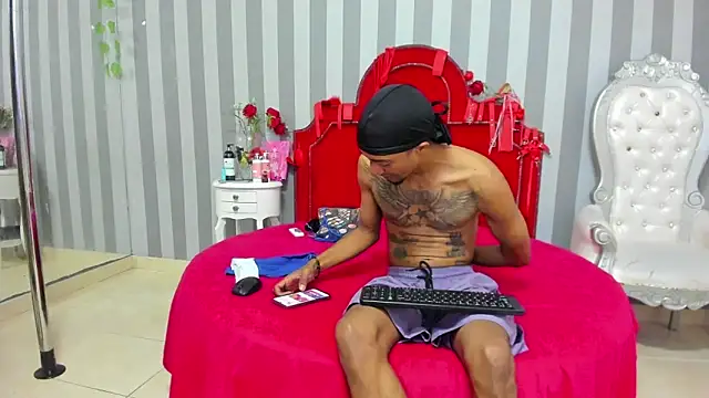 CaroyAndy online show from March 28, 12:28 pm