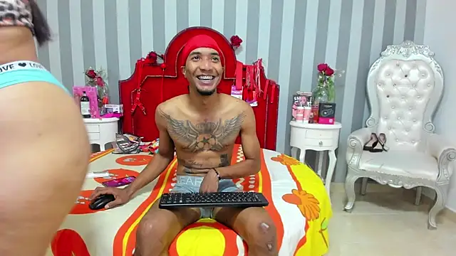 CaroyAndy online show from May 11, 12:28 pm