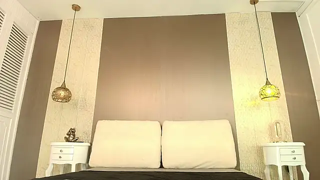 Tiifany Baker online show from February 20, 7:49 pm