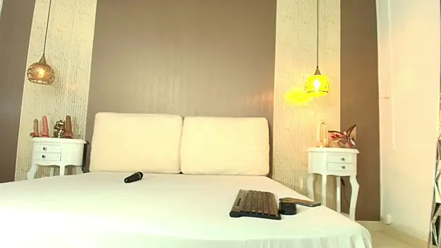 Tiifany Baker online show from January 13, 7:29 pm