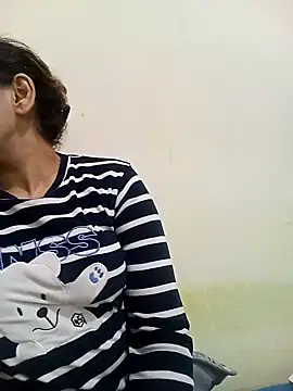 Nudeshou online show from November 11, 7:08 pm