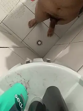 renannoviinho17z online show from April 4, 8:48 pm