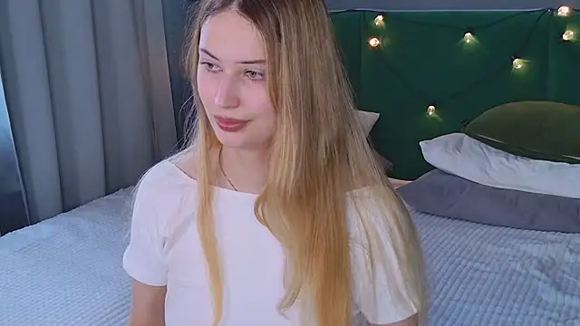 Sofii Ly online show from September 10, 6:12 am