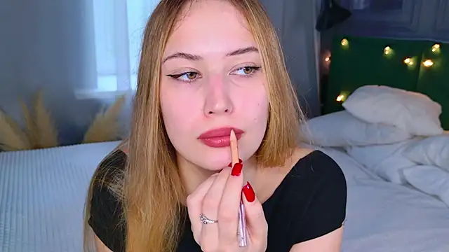 Sofii Ly online show from October 6, 6:14 am