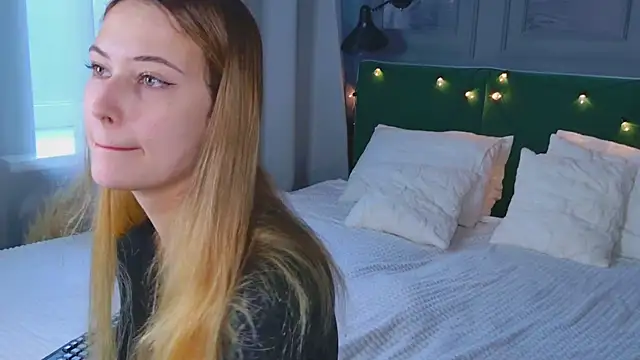 Sofii Ly online show from October 7, 6:03 am