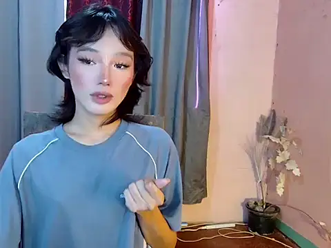 Snapshot of ethereal_alex chatting on September 13, 7:41 am ethereal alex online show from September 13, 7:41 am