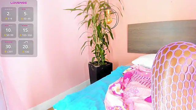 SarabyEbony online show from March 21, 1:07 am