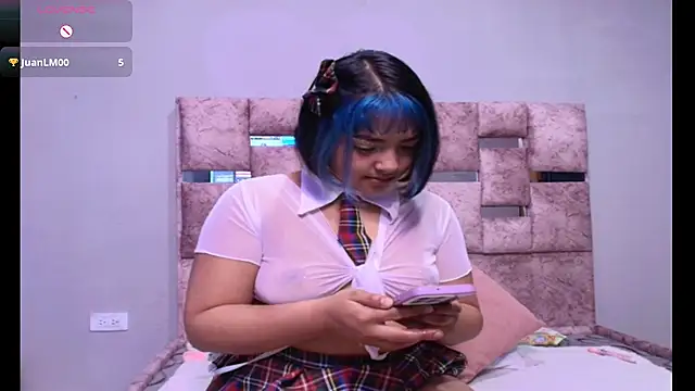 Snapshot of Serena_Rose_Rs chatting on October 18, 2:46 am Serena Rose Rs online show from October 18, 2:46 am