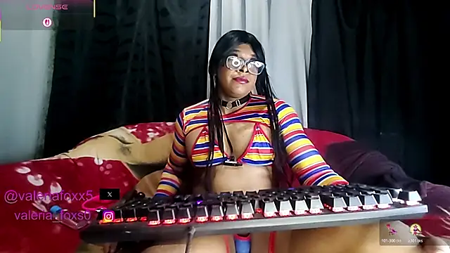 valeriafoxx3 online show from December 16, 11:42 pm