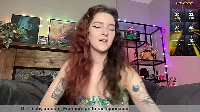 Snapshot of rae_moonn chatting on May 15, 5:44 pm rae moonn online show from May 15, 5:44 pm
