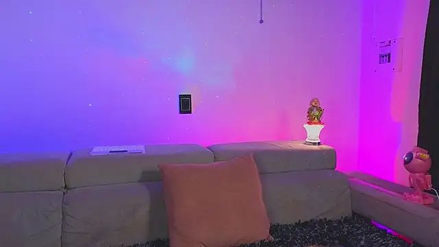 chloe ember online show from December 2, 7:32 am