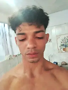 Brayanellatino online show from April 2, 10:05 pm