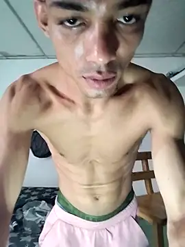 Brayanellatino online show from April 7, 8:43 pm