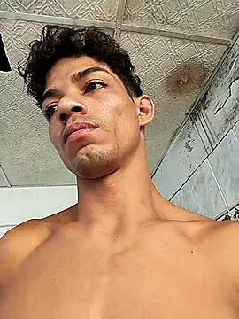 Snapshot of Brayanellatino chatting on February 26, 7:25 pm Brayanellatino online show from February 26, 7:25 pm