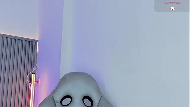 Celeste Presstigge online show from February 12, 9:47 pm