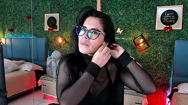 Linagh  online show from February 16, 11:31 am