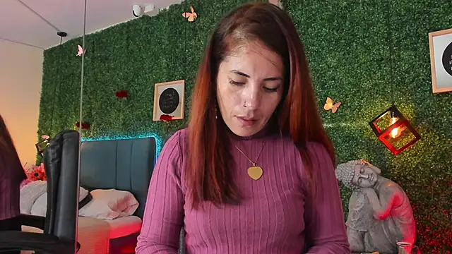 Linagh  online show from April 10, 11:28 am