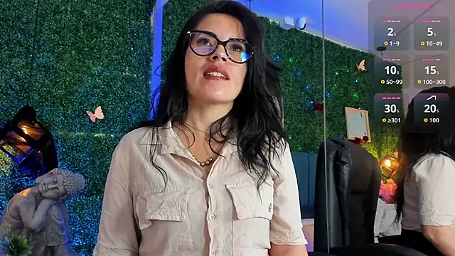 Linagh  online show from January 9, 11:50 am