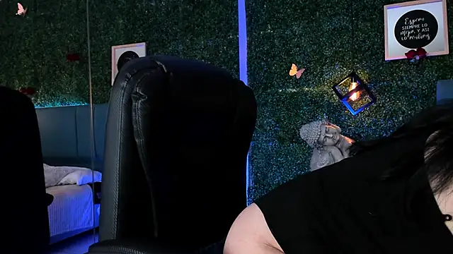 Linagh  online show from February 17, 11:29 am