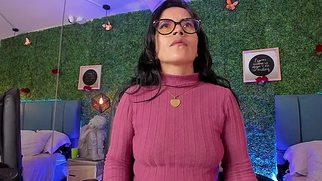 Linagh  online show from February 19, 11:29 am