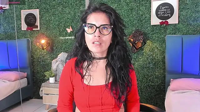 Linagh  online show from November 5, 11:46 am