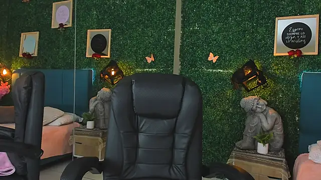 Linagh  online show from October 25, 2:28 pm