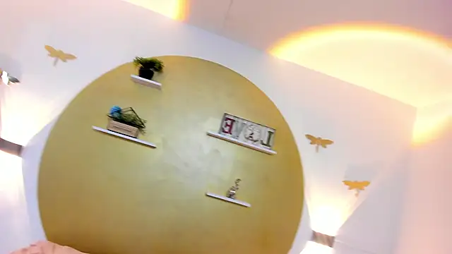 Bella  Lane online show from December 16, 6:01 pm